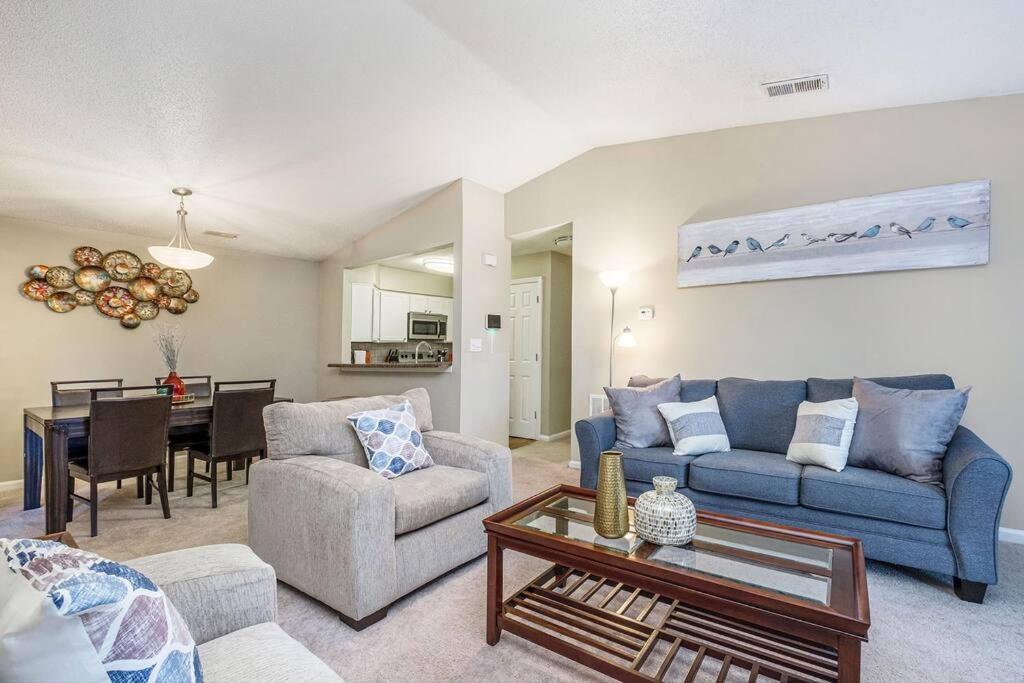 Charming Apartment With Wi-Fi シャーロット エクステリア 写真