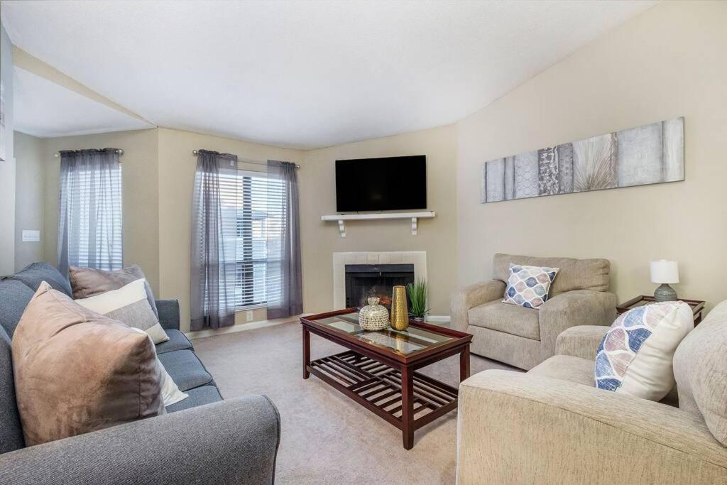 Charming Apartment With Wi-Fi シャーロット エクステリア 写真