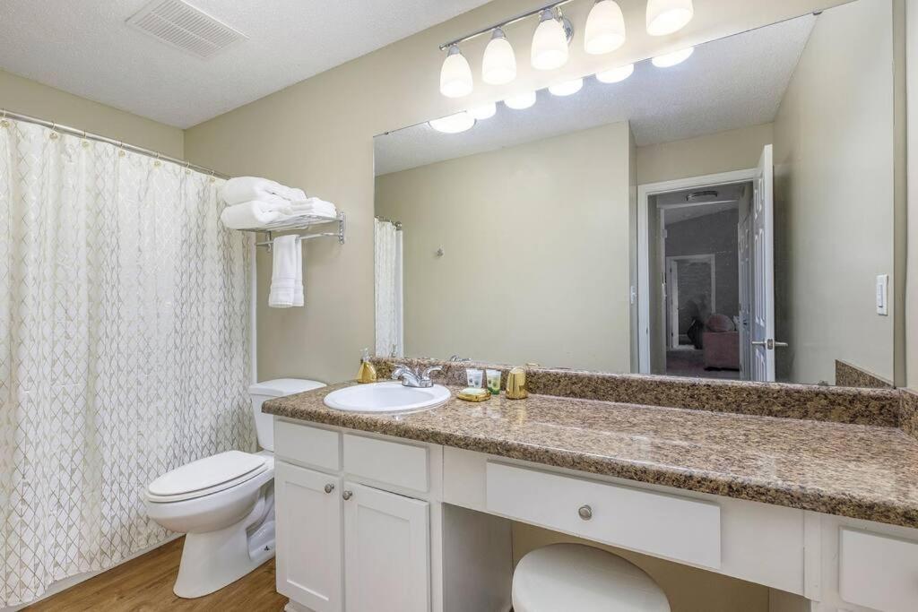 Charming Apartment With Wi-Fi シャーロット エクステリア 写真